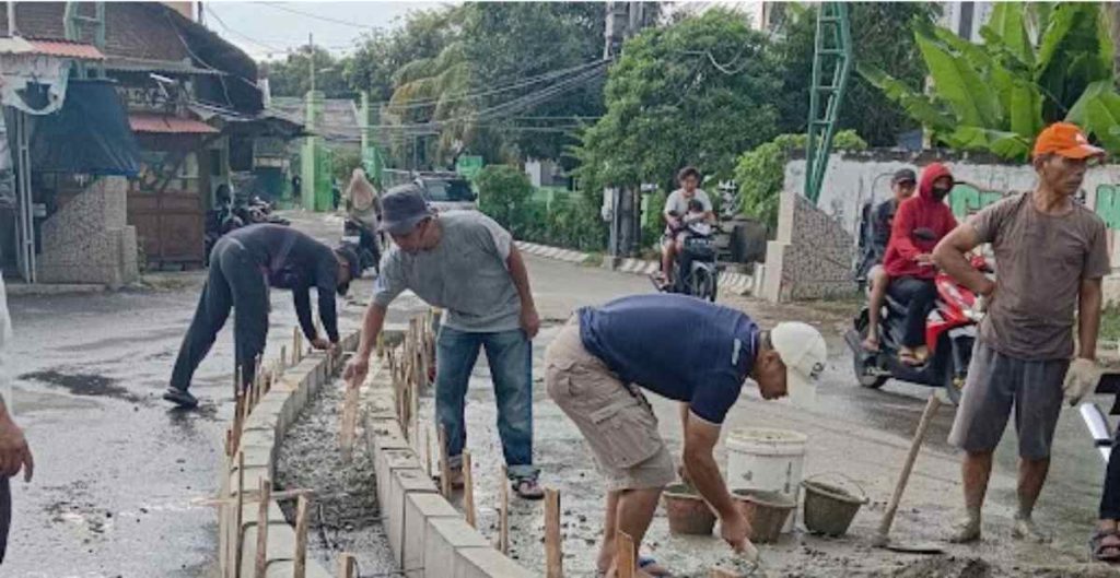 Pembangunan Kembali Lapak UMKM Sisi Barat Gerbang